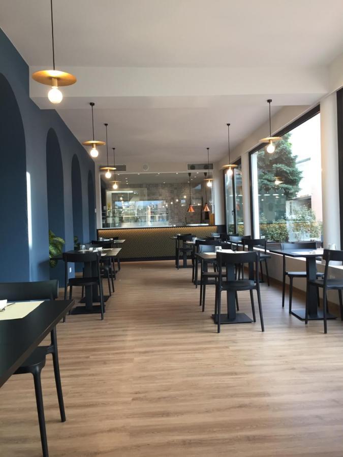 Villanova Hotel Сан Бонифацио Екстериор снимка