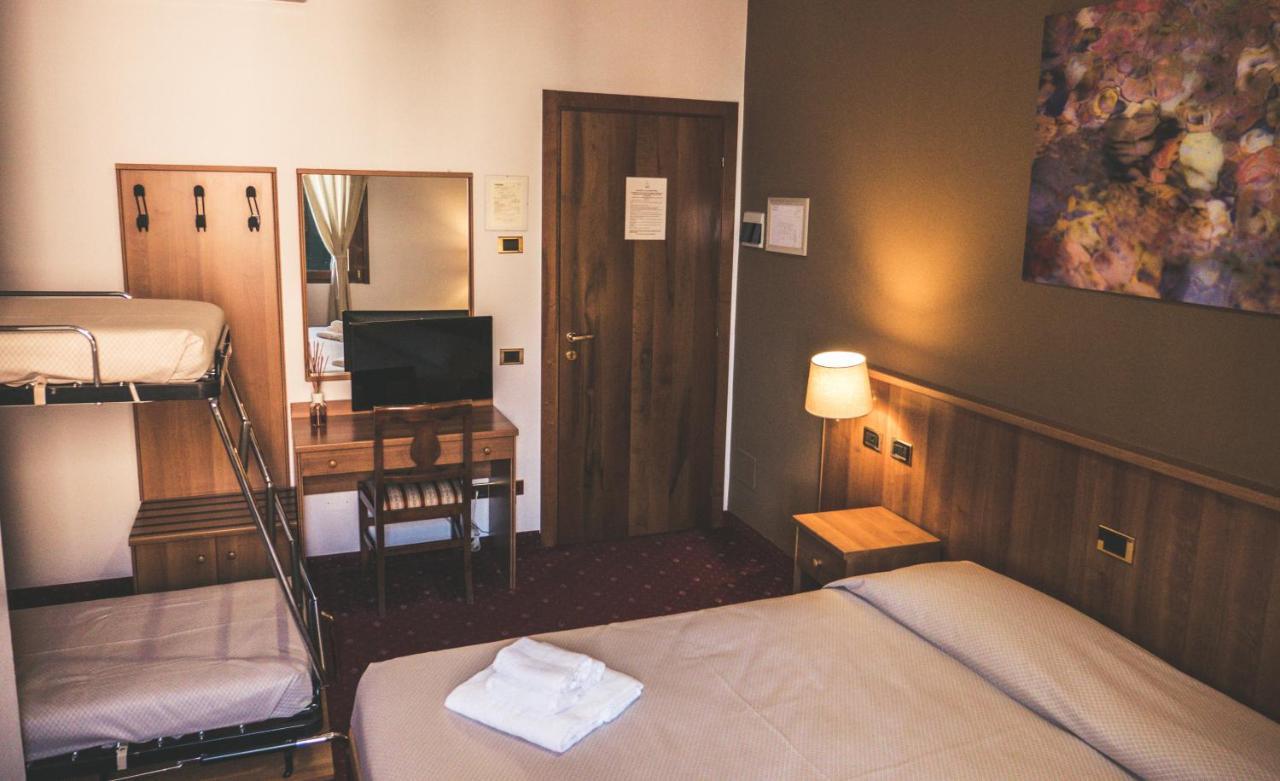 Villanova Hotel Сан Бонифацио Екстериор снимка