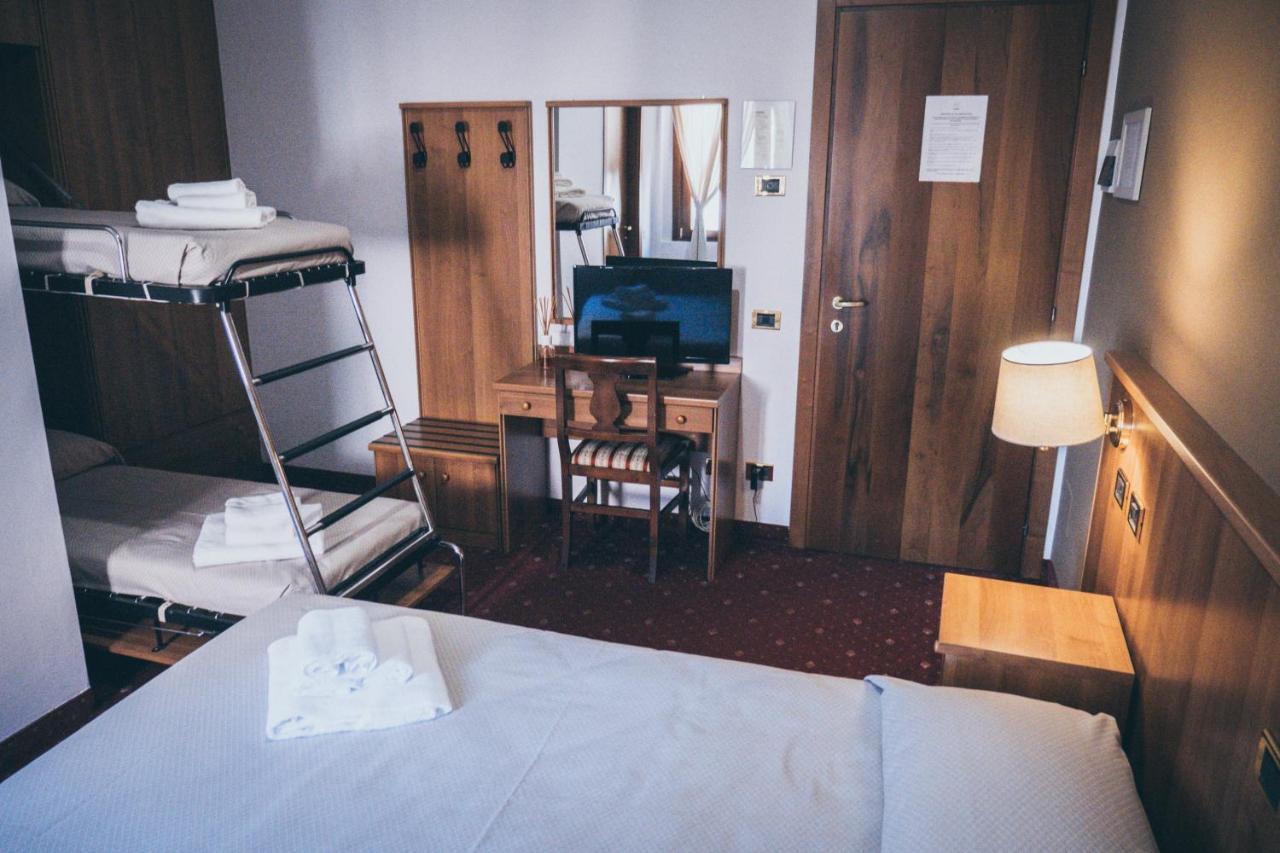 Villanova Hotel Сан Бонифацио Екстериор снимка